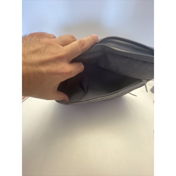 Voova Laptop Bag, Sleeve Case 13.5” Wide X 10” High Grey With 3 Total Pockets - Picture 4 of 6